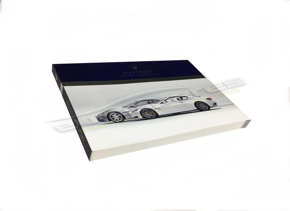nuevo maserati manual del propietario. número de parte 82636100 (1)