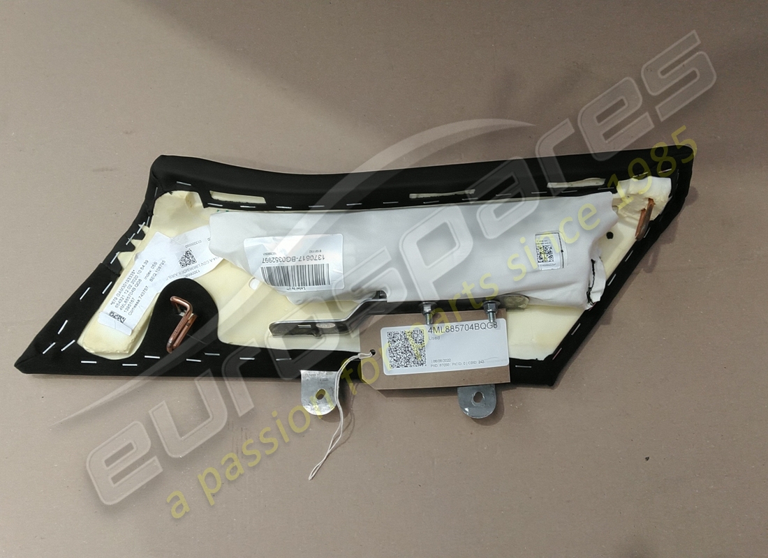 banco de acolchado lateral lamborghini usado. número de parte 4ml885704bqg8 (2)