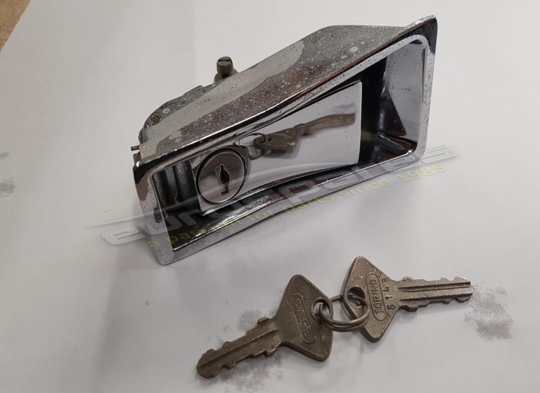 NUEVO Ferrari CONJUNTO DE BLOQUEO . NÚMERO DE PARTE 2466243002 (1)