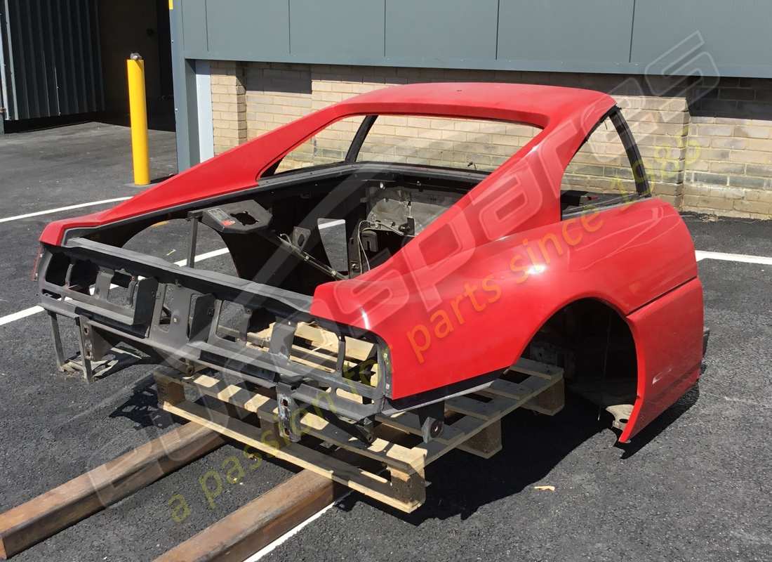 CONJUNTO DEL EXTREMO TRASERO TS Ferrari Ferrari 348 USADO. NÚMERO DE PARTE 62077900 (1)