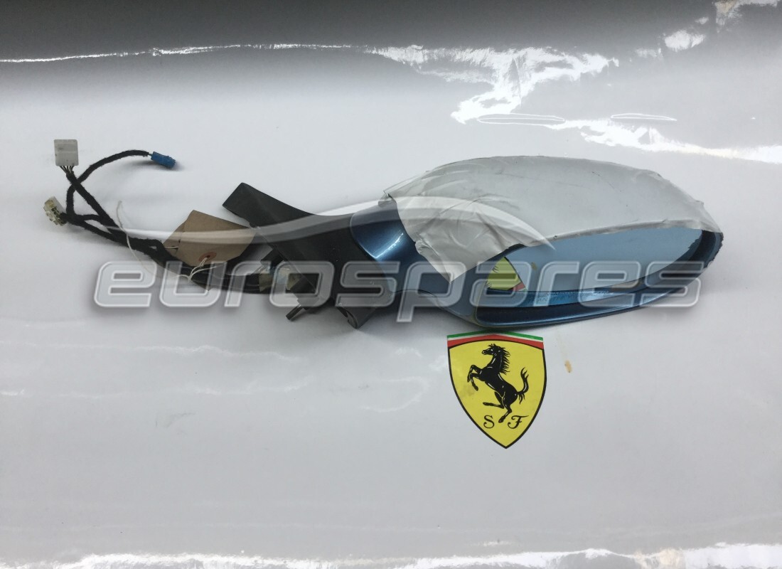 ESPEJO TRASERO EXTERNO DERECHO Ferrari USADO. NÚMERO DE PARTE 67165510 (1)