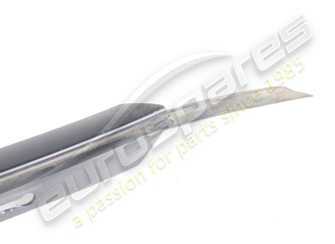 USED FERRARI LH TROUGH GASKET. PART NUMBER 65525300 (3) used ferrari lh trough gasket. part number 65525300 (3)