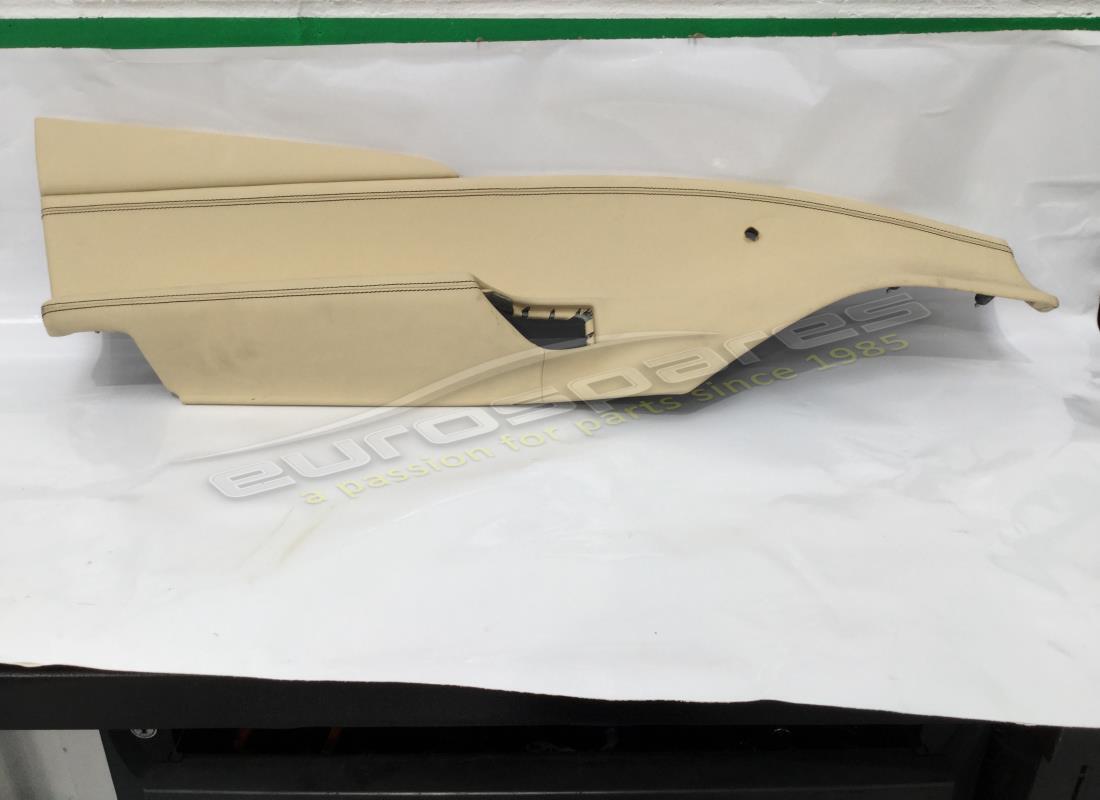 TARJETA DE PUERTA IZQUIERDA Ferrari USADA RHD. NÚMERO DE PARTE 87051700 (1)