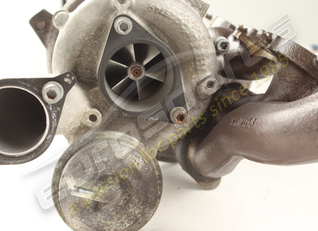 turbocargador izquierdo ferrari usado. número de parte 307673 (2)