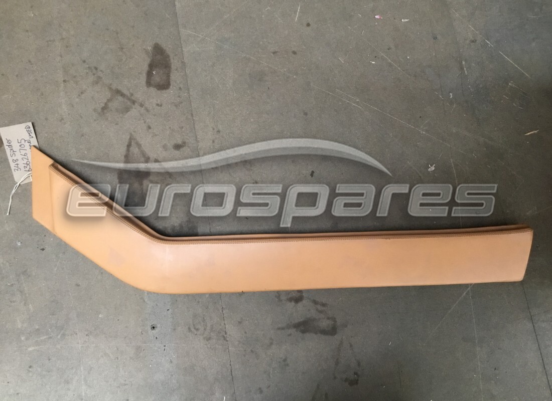 PANEL DE PUERTA IZQUIERDO Ferrari USADO EN BEIGE VM4208. NÚMERO DE PARTE 63626705 (1)