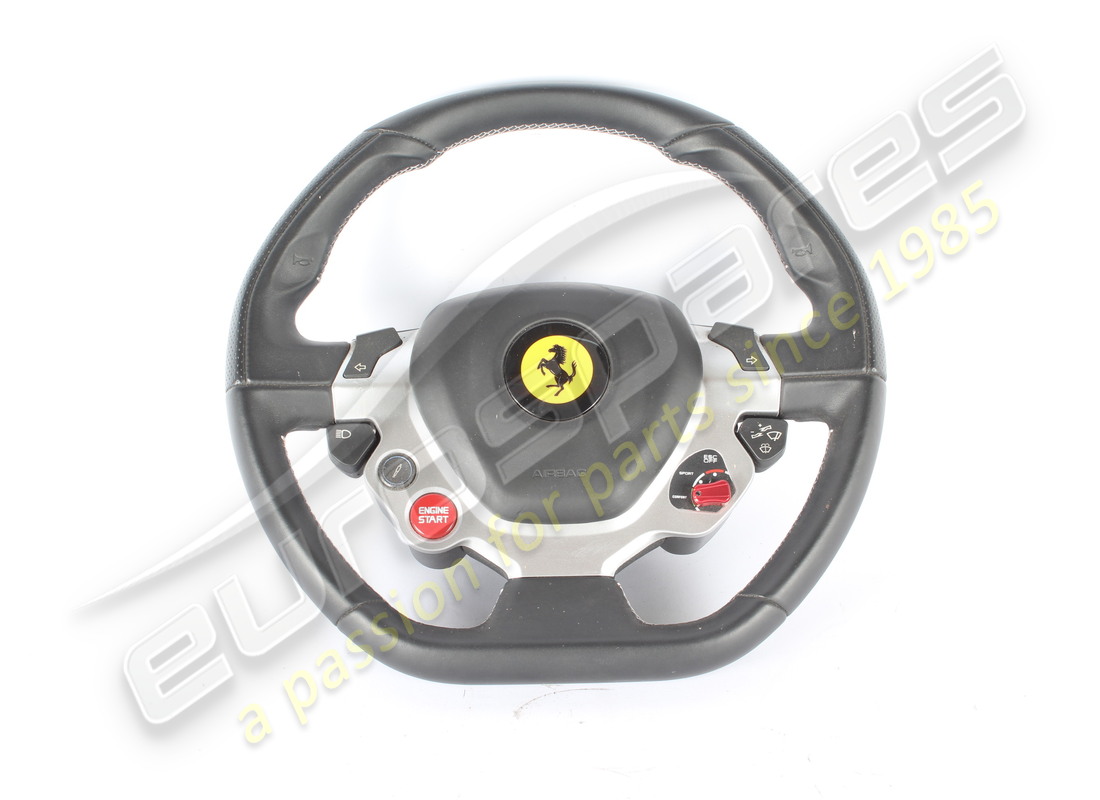 VOLANTE Ferrari USADO. NÚMERO DE PARTE 88409900 (1)