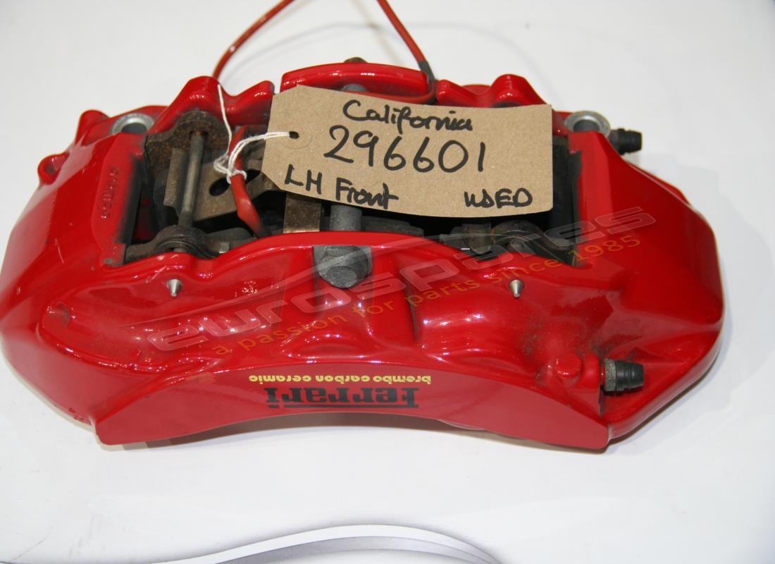 PINZA DELANTERA IZQUIERDA Ferrari USADA COMPLETA. NÚMERO DE PARTE 296601 (1)