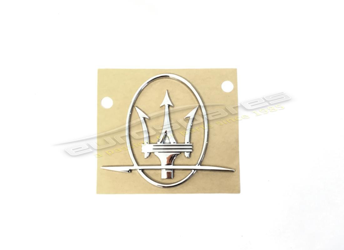 nuevo emblema maserati.. número de pieza 89095400 (1)