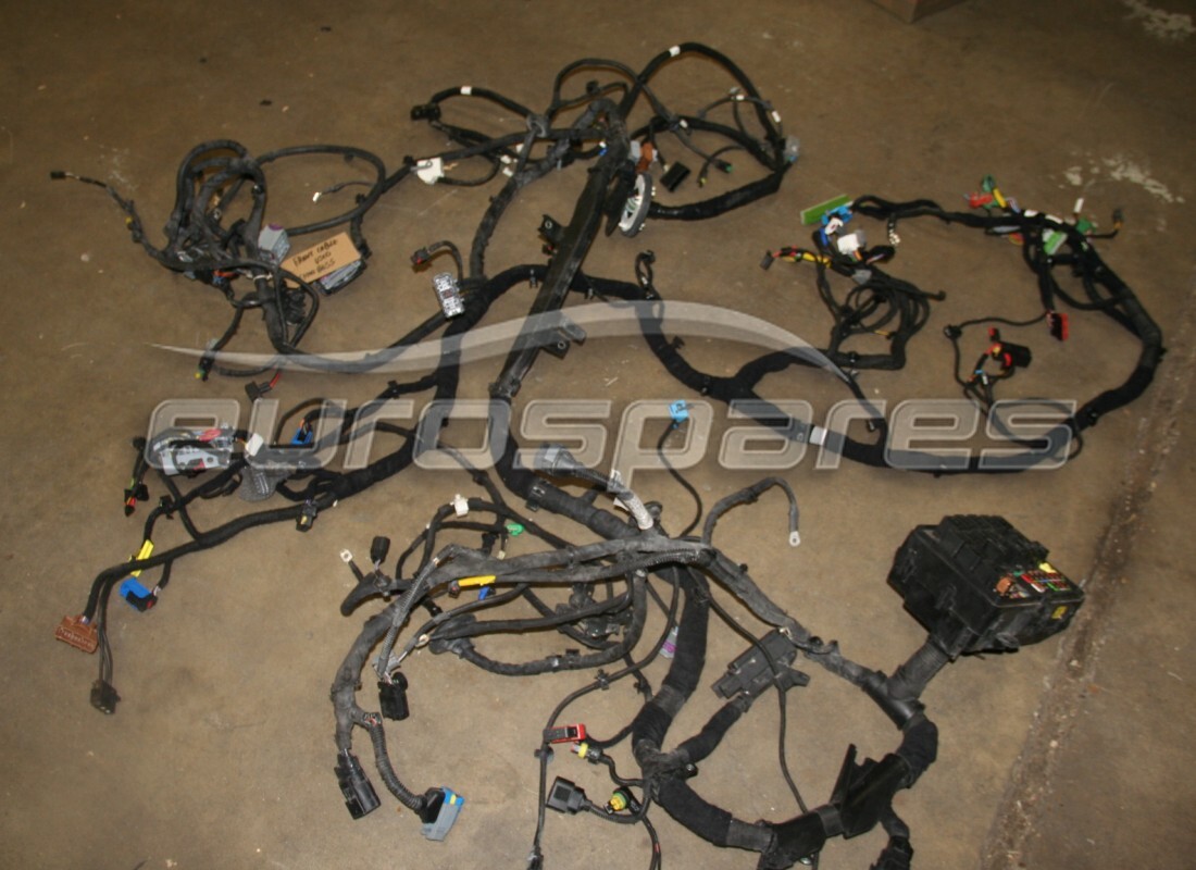 USADO Maserati CABLEADO PRINCIPAL DELANTERO . NÚMERO DE PARTE 670008655 (1)