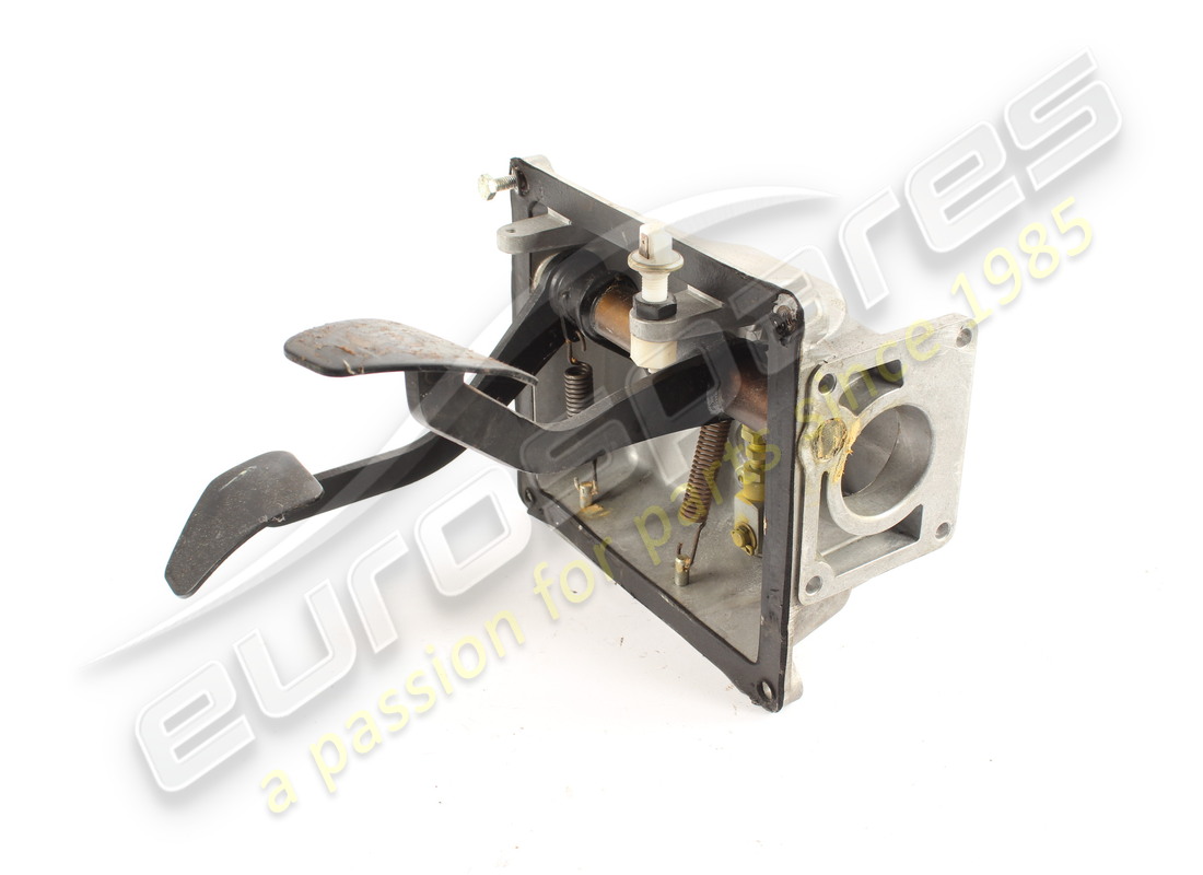 soporte caja de pedales ferrari usado completo. número de parte 108022 (2)