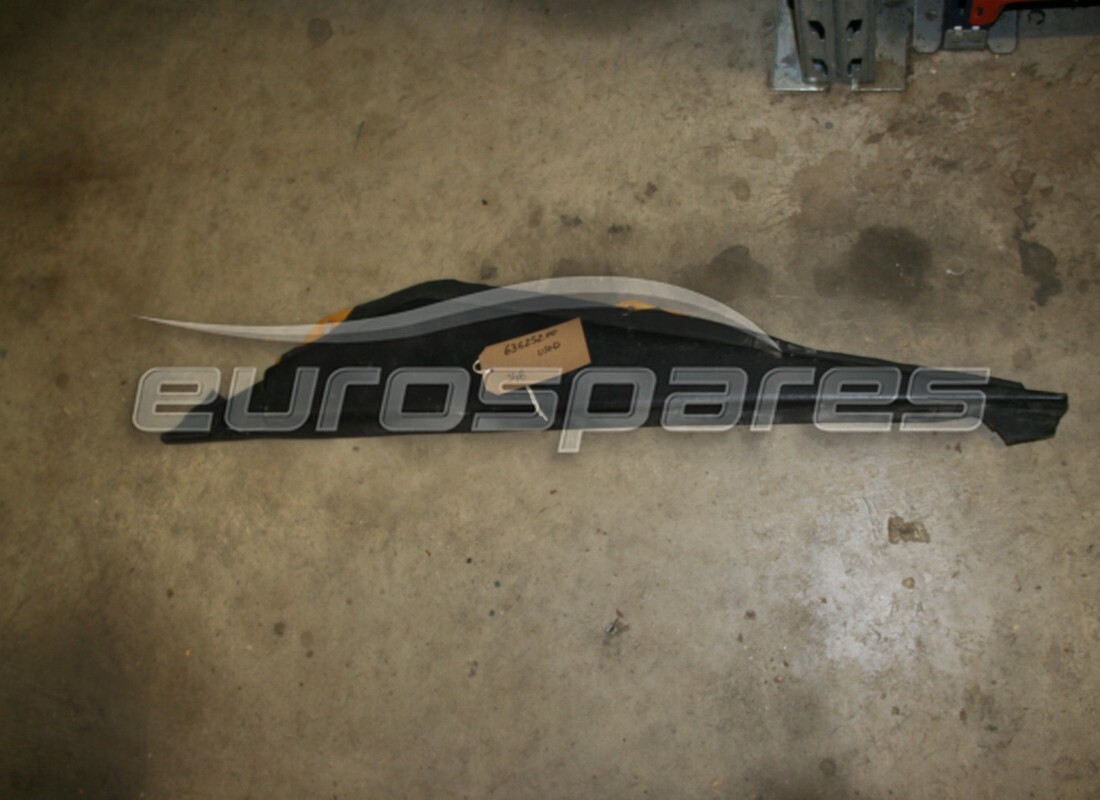 PANEL DE PUERTA IZQUIERDO Ferrari USADO EN NEGRO VM8500. NÚMERO DE PARTE 63625200 (1)