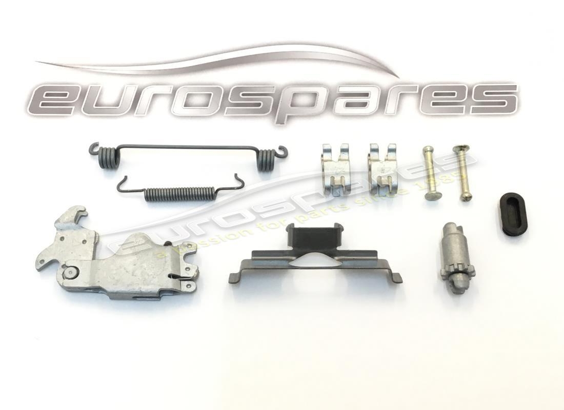 nuevo kit de maserati accesorios y fijaciones. número de parte 673000034 (1)
