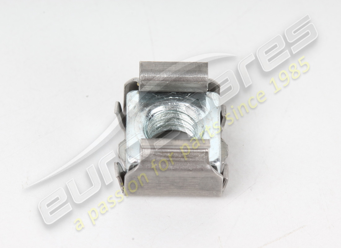 nueva tuerca ferrari. número de parte 60659100 (2)