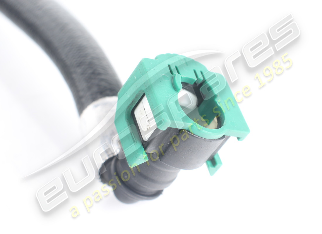 TUBO DE ENTREGA DE COMBUSTIBLE FERRARI USADO. NÚMERO DE PARTE 315115 (3) tubo de entrega de combustible ferrari usado. número de parte 315115 (3)