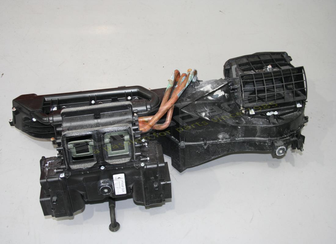 AIRE ACONDICIONADO USADO Ferrari COMPLETO. NÚMERO DE PIEZA 86646300 (1)