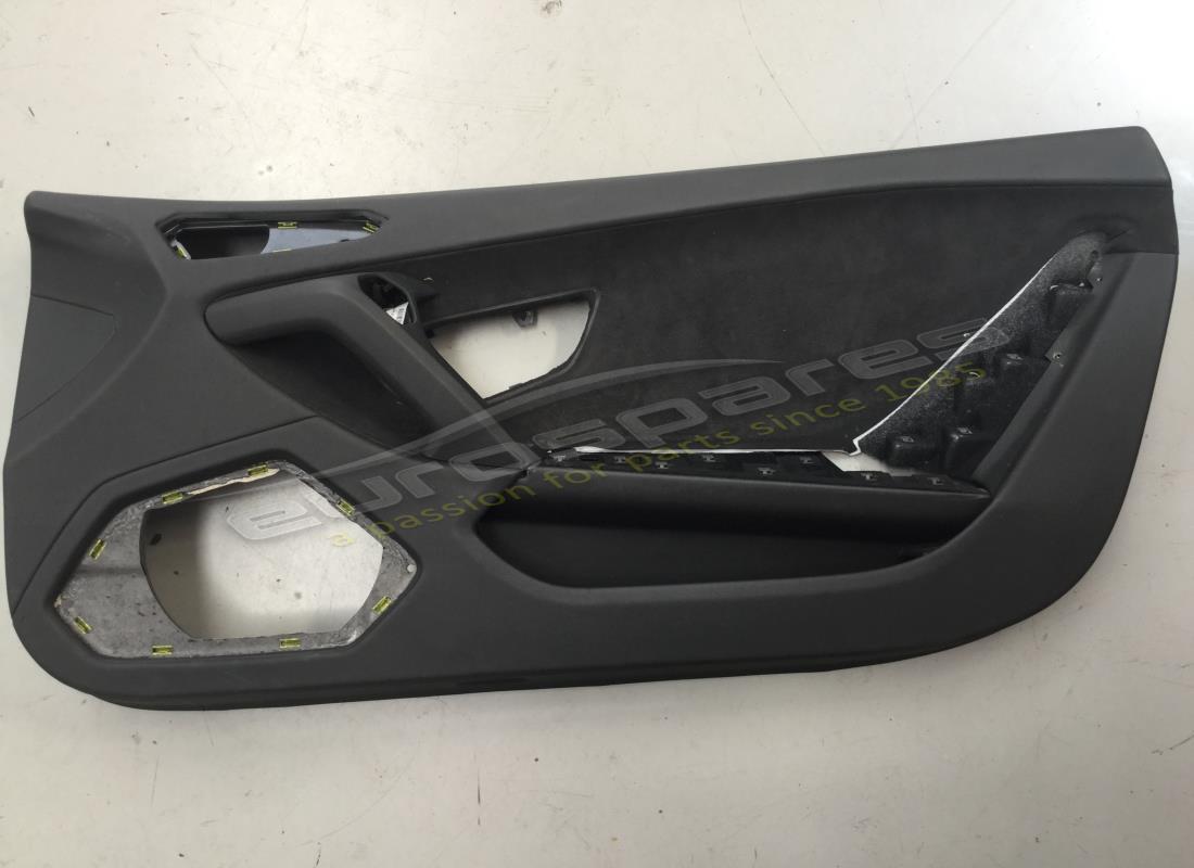 PANEL DE PUERTA Lamborghini USADO, . NÚMERO DE PARTE 4T2867108BR (1)