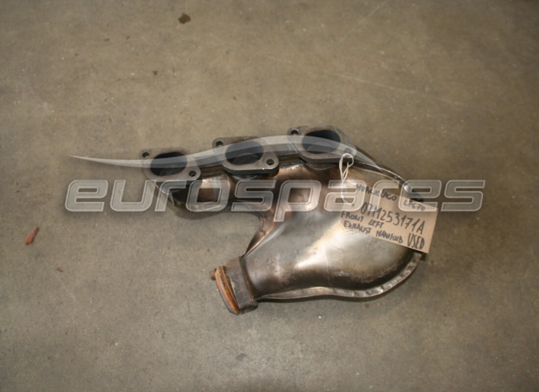 COLECTOR DE ESCAPE Lamborghini USADO. NÚMERO DE PIEZA 07M253171A (1)