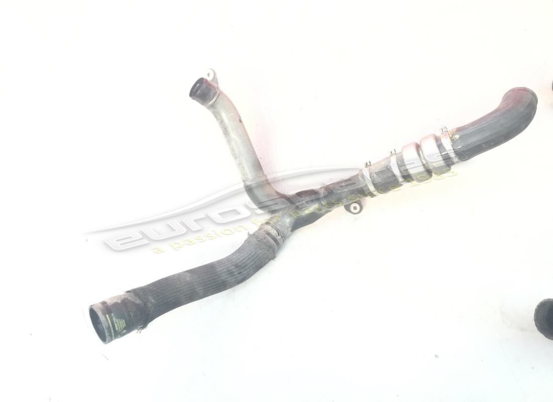 USADO Maserati MANGUITO DE TURBINA A INTER. NÚMERO DE PIEZA 670033317 (1)
