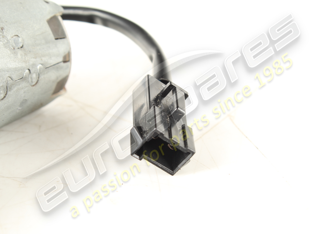 motor de ajuste del respaldo usado maserati. número de pieza 386900402 (3)