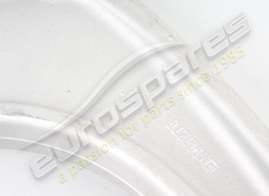 NUEVA PALANCA SUPERIOR DELANTERA DERECHA MASERATI. NÚMERO DE PARTE 670031994 (3) nueva palanca superior delantera derecha maserati. número de parte 670031994 (3)