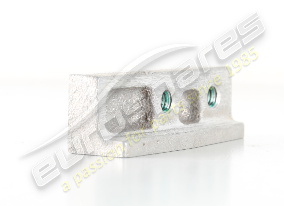 NUEVO FERRARI MONTAJE INFERIOR DEL SUBCHASIS DERECHO B. NÚMERO DE PIEZA 88655500 (2) nuevo ferrari montaje inferior del subchasis derecho b. número de pieza 88655500 (2)