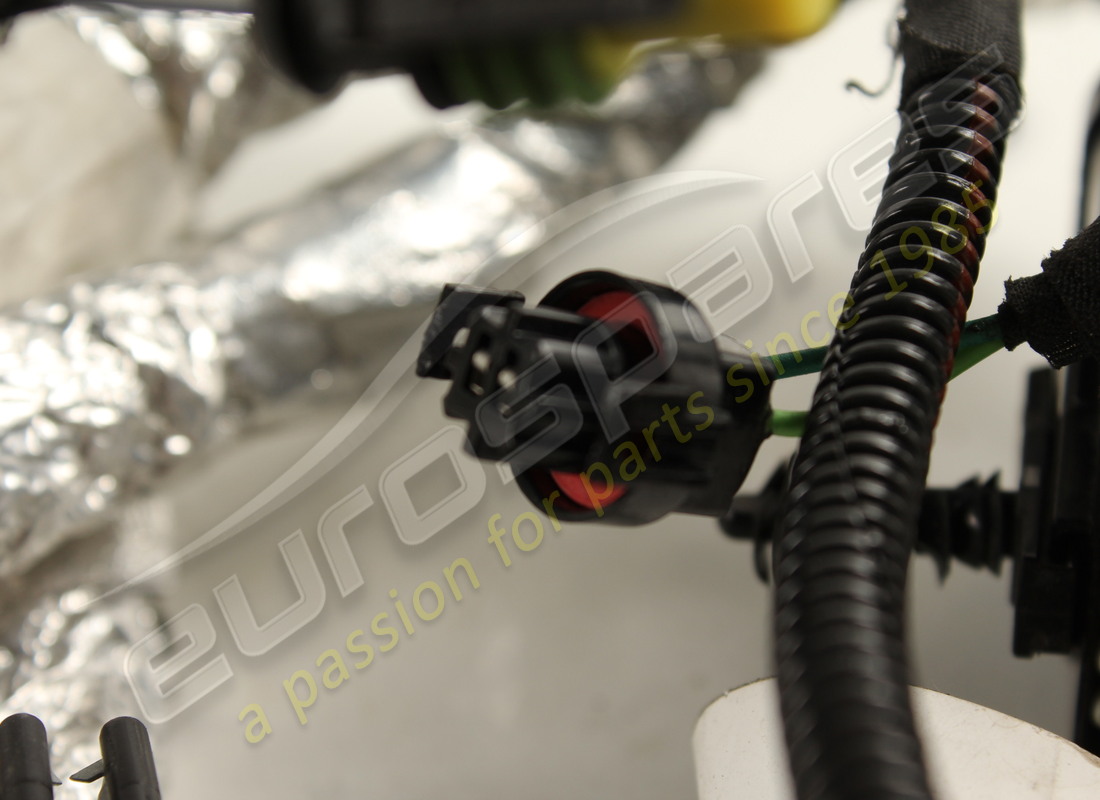 cable de parachoques trasero ferrari usado. número de parte 916625 (2)