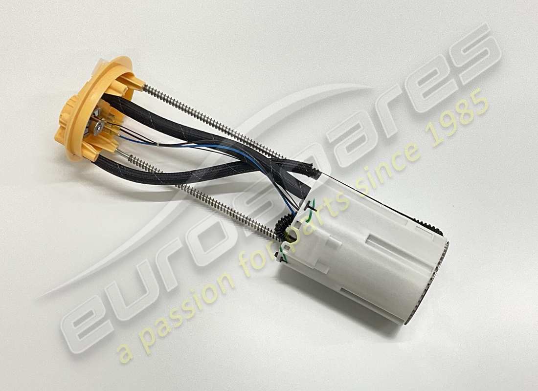 NUEVA BOMBA DE COMBUSTIBLE COMPLETA Eurospares RH. NÚMERO DE PARTE 239817 (1)