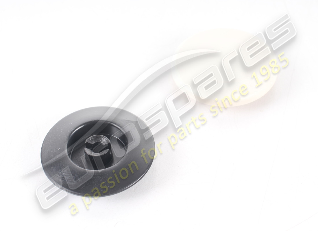 nuevo kit de fijaciones para alfombras sabbia maserati. número de pieza 673002897 (3)