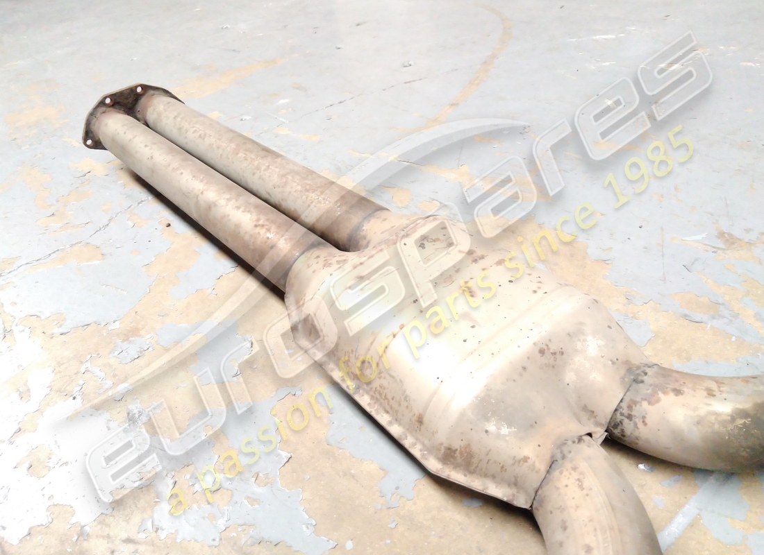 colector maserati usado con catalizador. número de parte 389005104 (3)