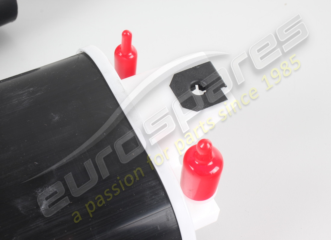 NUEVO FILTRO DE VAPORES DE COMBUSTIBLE MASERATI. NÚMERO DE PIEZA 670030586 (3) nuevo filtro de vapores de combustible maserati. número de pieza 670030586 (3)