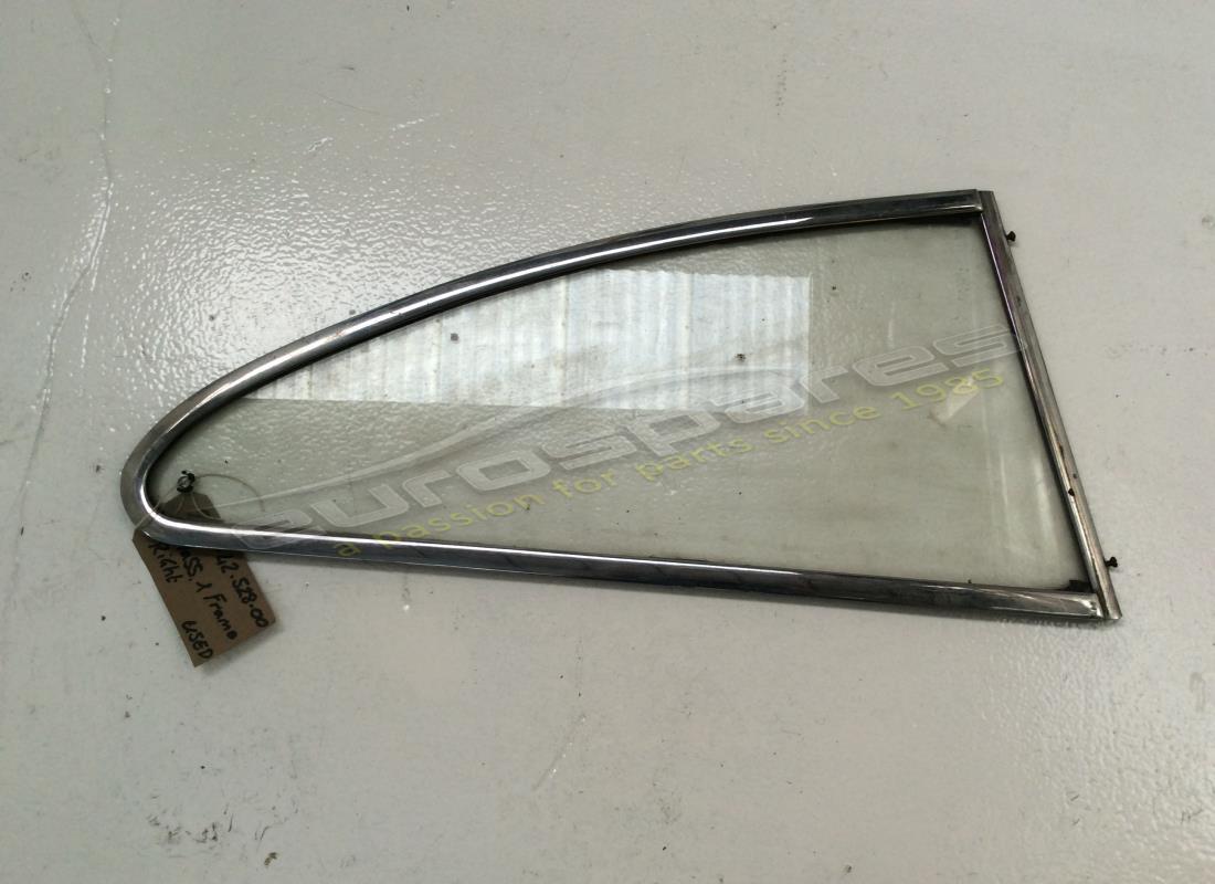 USADO Ferrari LUZ TRASERA 330 GT. NÚMERO DE PIEZA 2424252800 (1)