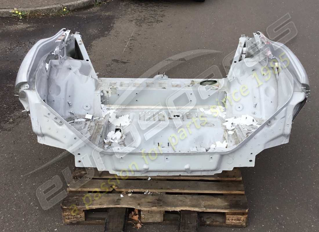 nuevo (otro) eurospares chasis trasero (lhd). número de parte eap1373995 (4)