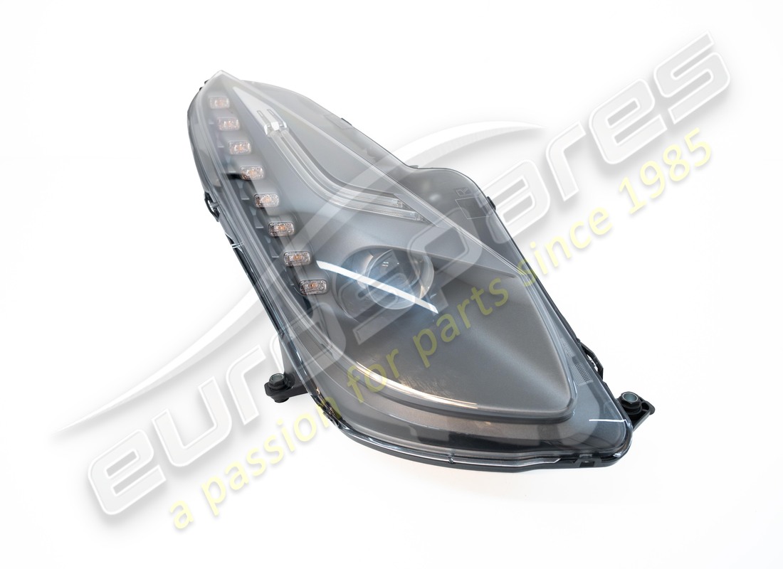 new ferrari rh headlamp afs. part number 275037 (1)