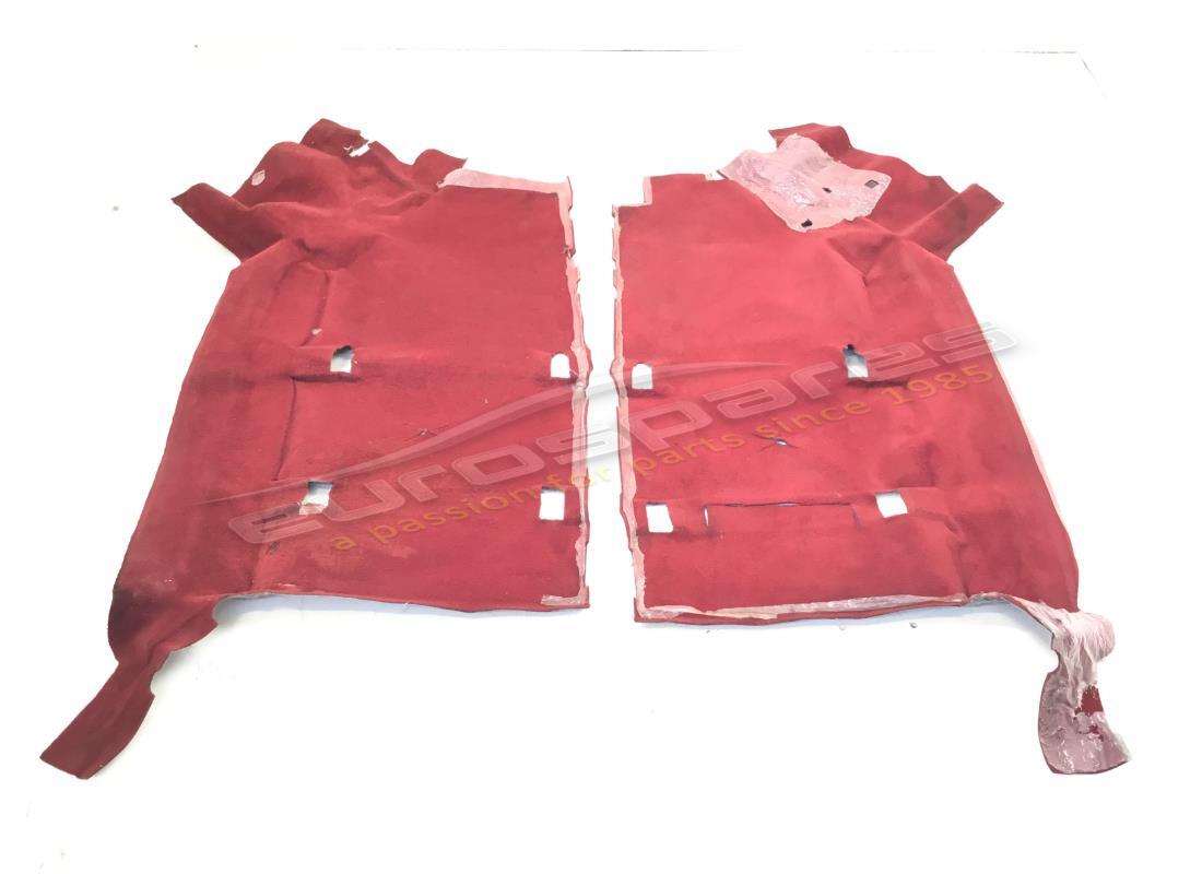 ALFOMBRA DE PISO DERECHA COMPLETA Ferrari USADA. NÚMERO DE PIEZA 662991.. (1)