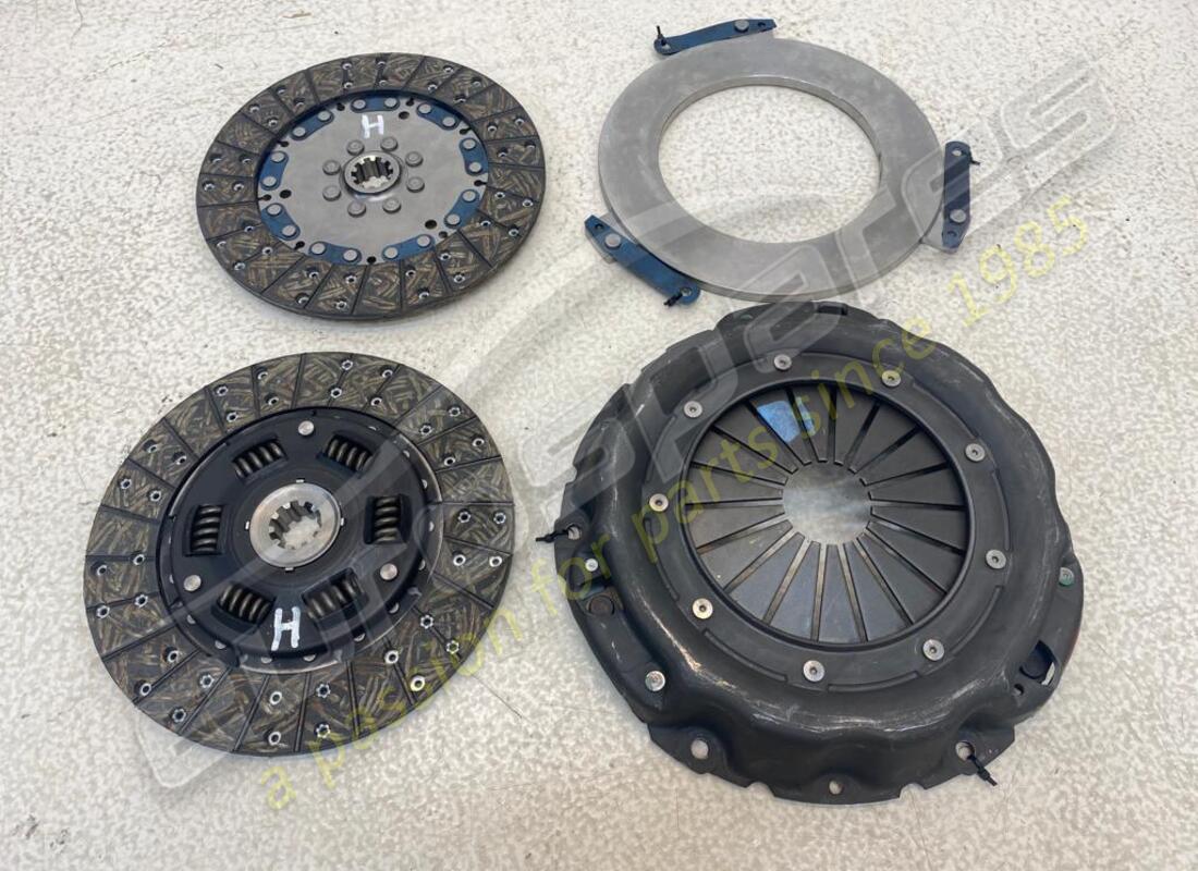 NUEVO KIT DE EMBRAGUE Eurospares. NÚMERO DE PARTE 124680 (1)