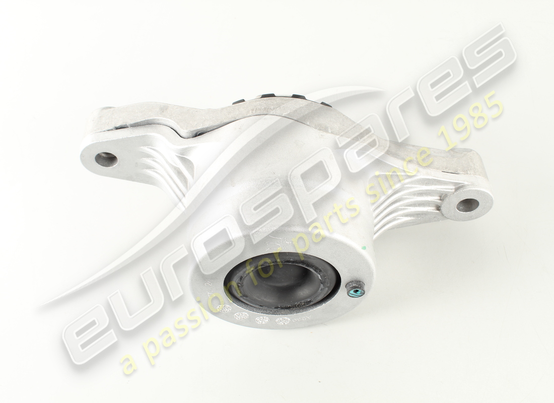 NUEVO MASERATI SOPORTE DE MOTOR DERECHO. NÚMERO DE PIEZA 670003628 (1) nuevo maserati soporte de motor derecho. número de pieza 670003628 (1)