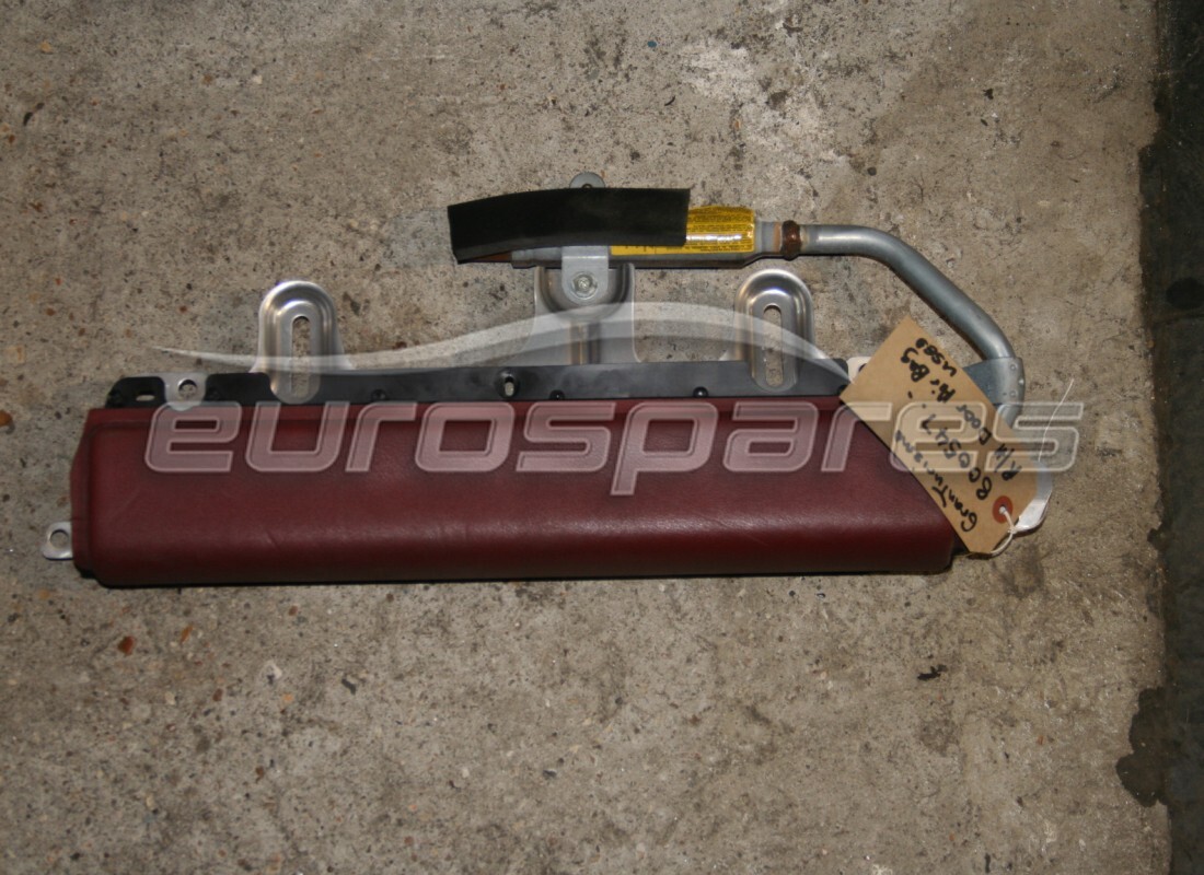 AIRBAG DE PUERTA DERECHA USADO Maserati. NÚMERO DE PIEZA 800547.. (1)