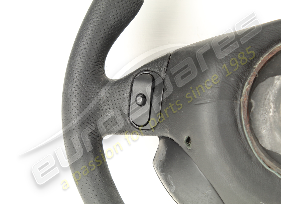 VOLANTE FERRARI USADO. NÚMERO DE PARTE 69455100 (7) volante ferrari usado. número de parte 69455100 (7)