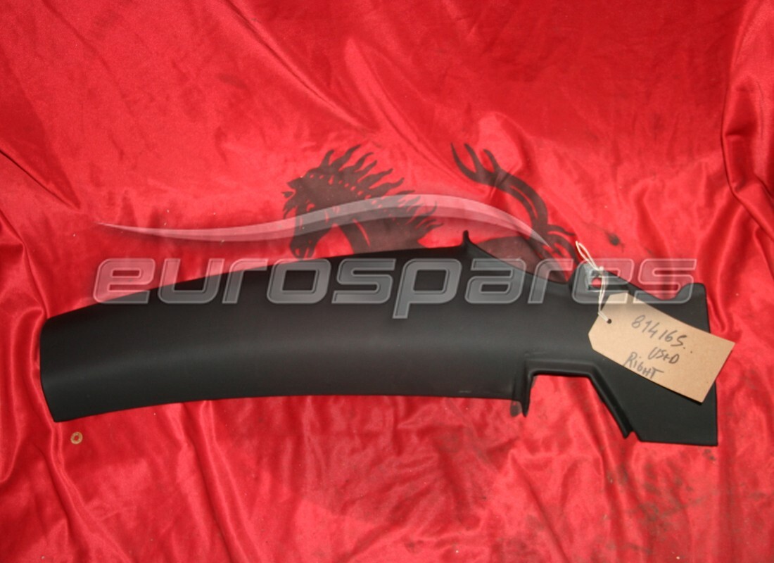 EMBELLECEDOR DE VIGA DE TECHO DERECHO Ferrari USADO. NÚMERO DE PIEZA 814165.. (1)