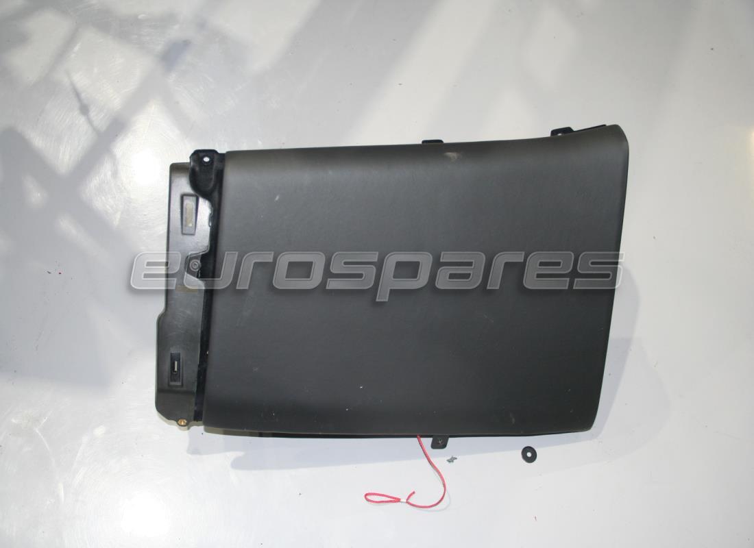 USADO Ferrari CUBBY . NÚMERO DE PARTE 84151300 (1)