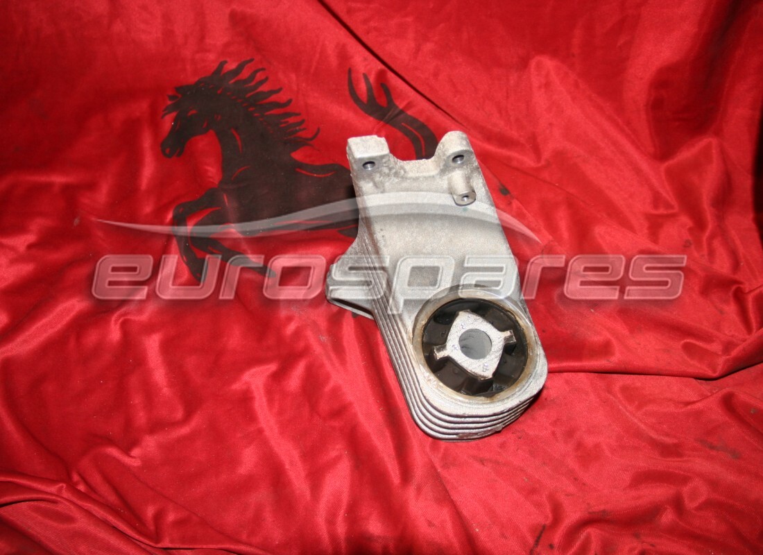 puntal trasero derecho completo ferrari usado. número de parte 266362 (1)