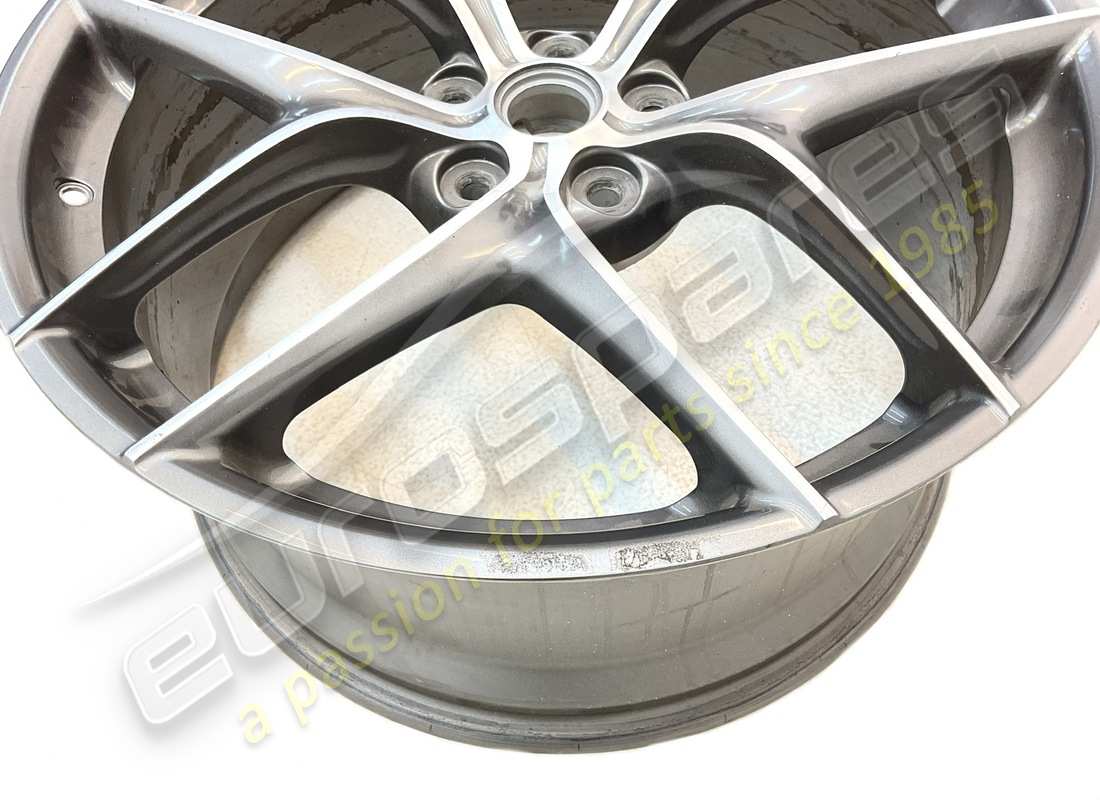 rueda delantera ferrari usada. número de parte 294827 (3)