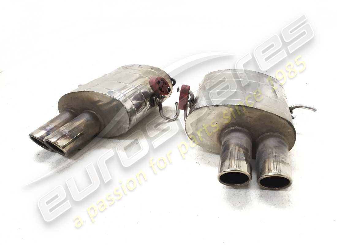 JUEGO SILENCIADOR DE ESCAPE Eurospares USADO (ACERO INOXIDABLE). NÚMERO DE PARTE EAP1226105 (1)