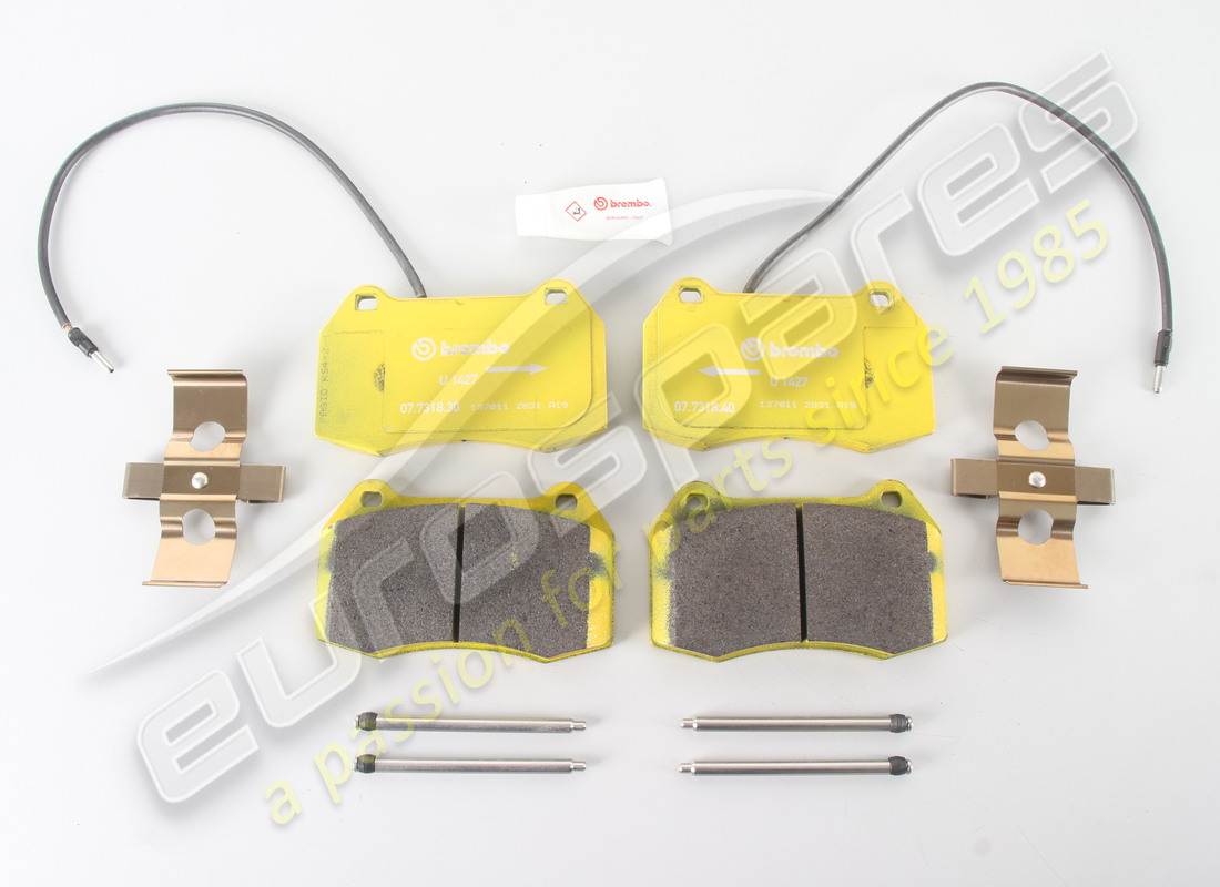nuevo juego de pastillas ferrari para pinzas delanteras (brembo). número de parte 70000924 (1)