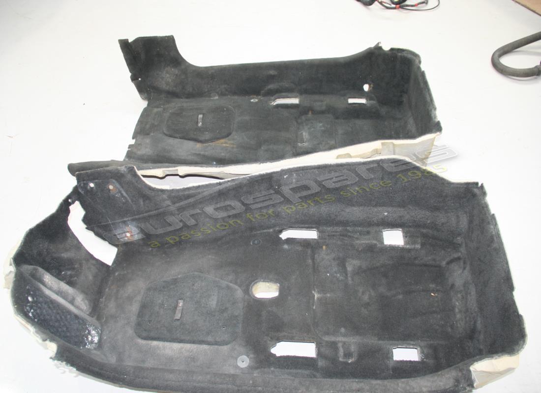 JUEGO DE ALFOMBRA PRINCIPAL NEGRA Ferrari LHD USADA. NÚMERO DE PARTE 857556999 (1)