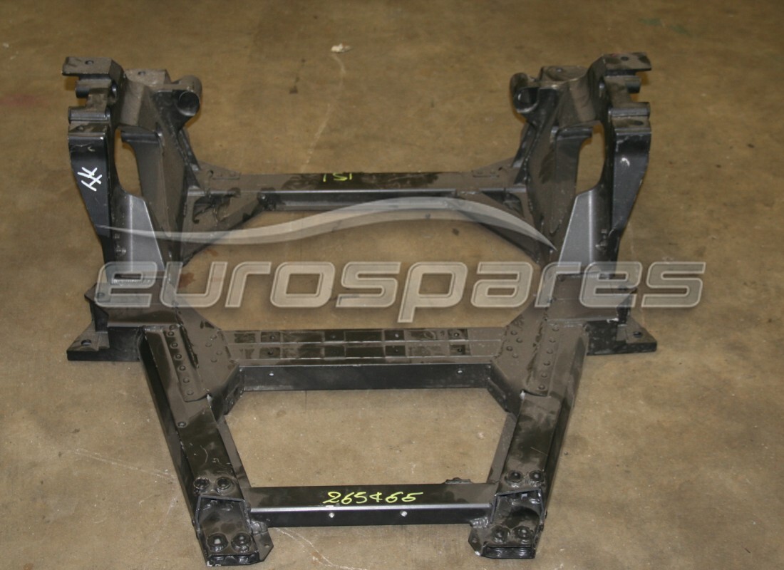 nuevo ferrari subchasis trasero. número de parte 265466 (1)