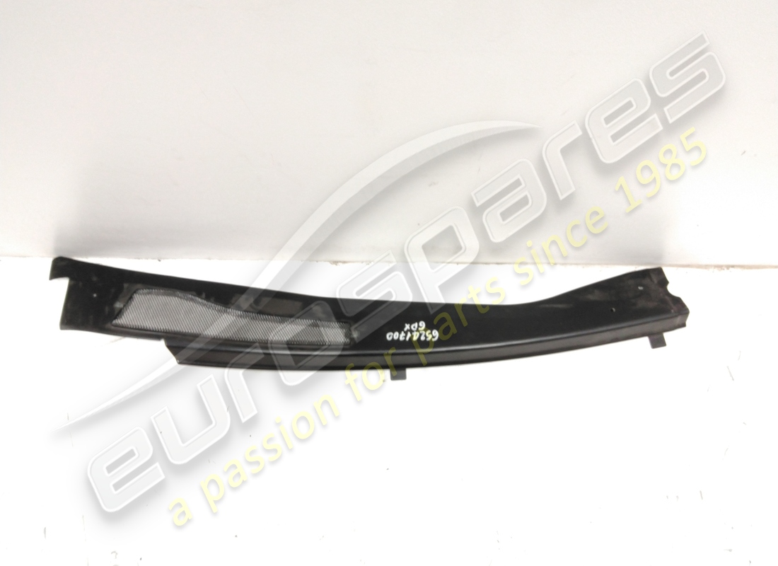 MOLDURA EXTERIOR RH Ferrari USADA PARA GB/AU. NÚMERO DE PARTE 65241700 (1)