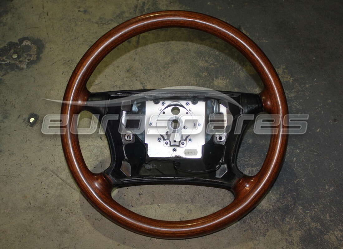 VOLANTE DE DIRECCIÓN Maserati USADO. NÚMERO DE PARTE 377880104 (1)