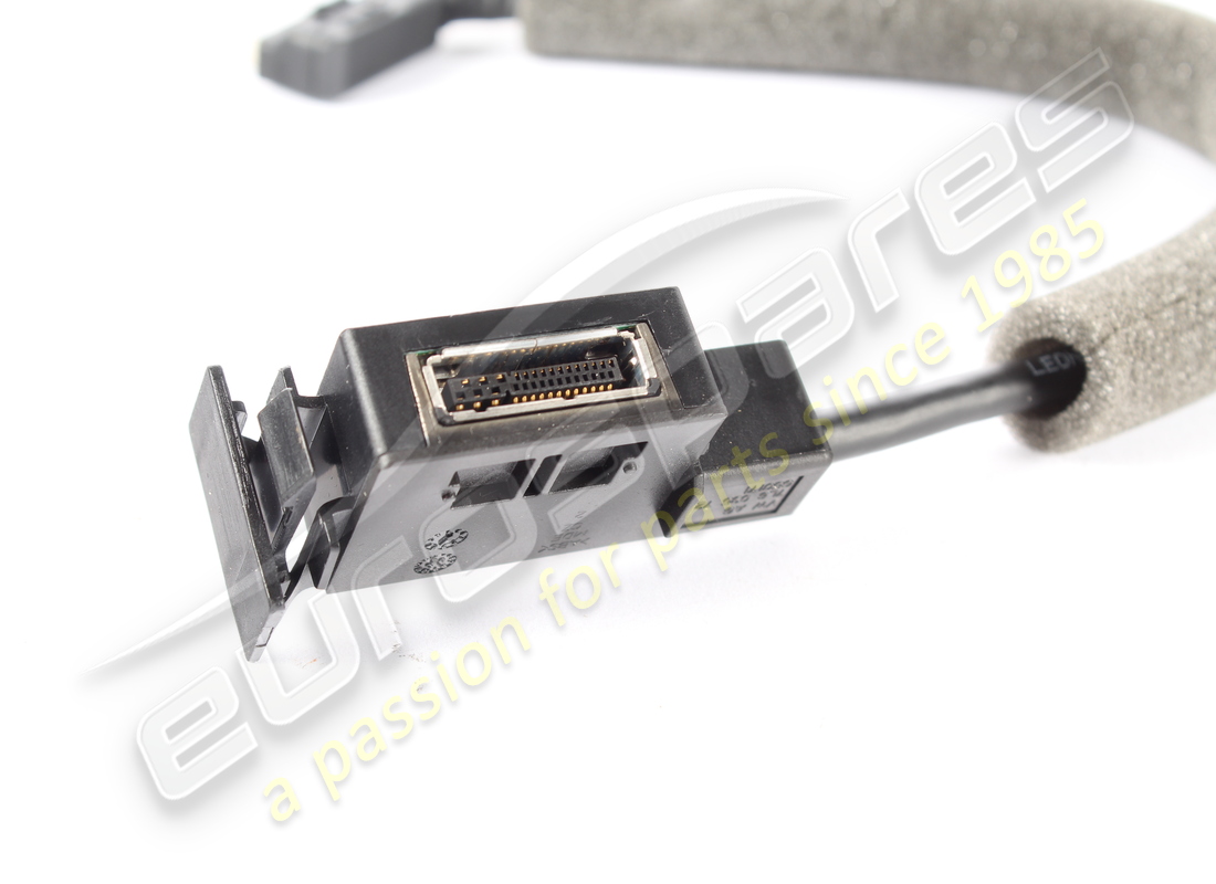 TUBO LAMBORGHINI USADO. NÚMERO DE PARTE 7L6971199 (3) tubo lamborghini usado. número de parte 7l6971199 (3)