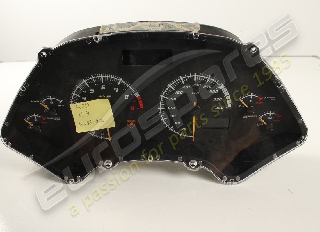 panel de instrumentos lamborghini usado. número de parte 410920900 (1)